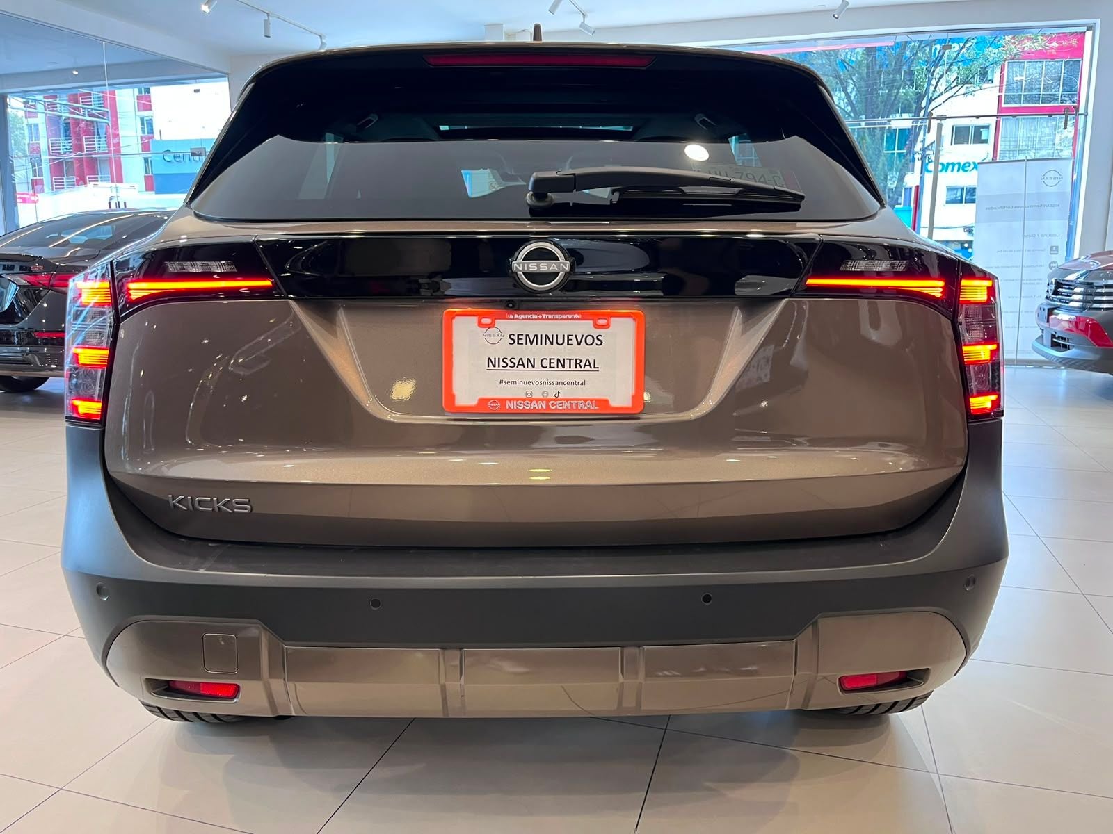 2025 Nissan Kicks 2.0 Exclusive At