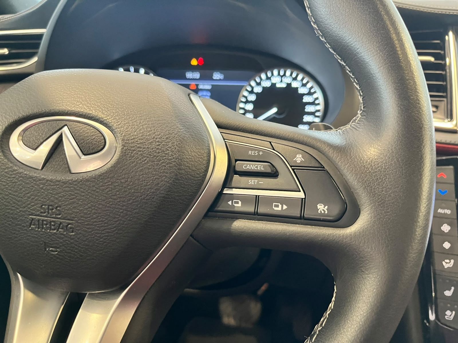 2025 INFINITI QX55 2.0 Sensory At