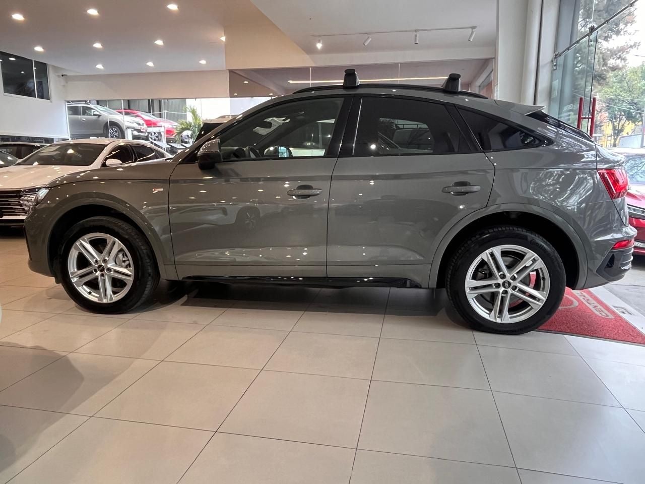 2024 Audi Q5 2.0 Sportback S line Quattro At