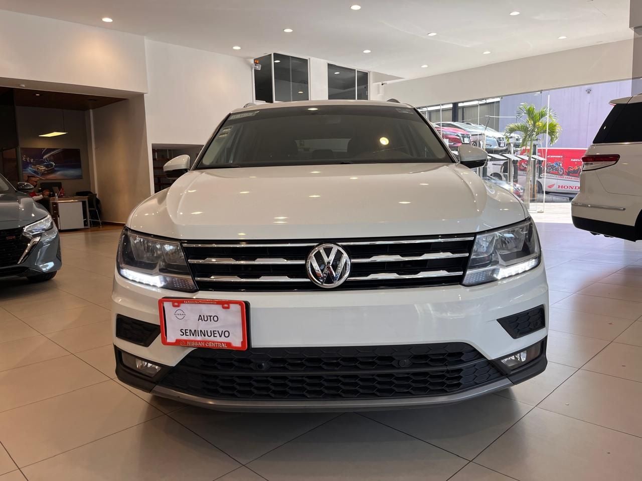 2020 Volkswagen Tiguan 1.4 Comfortline 7p At piel
