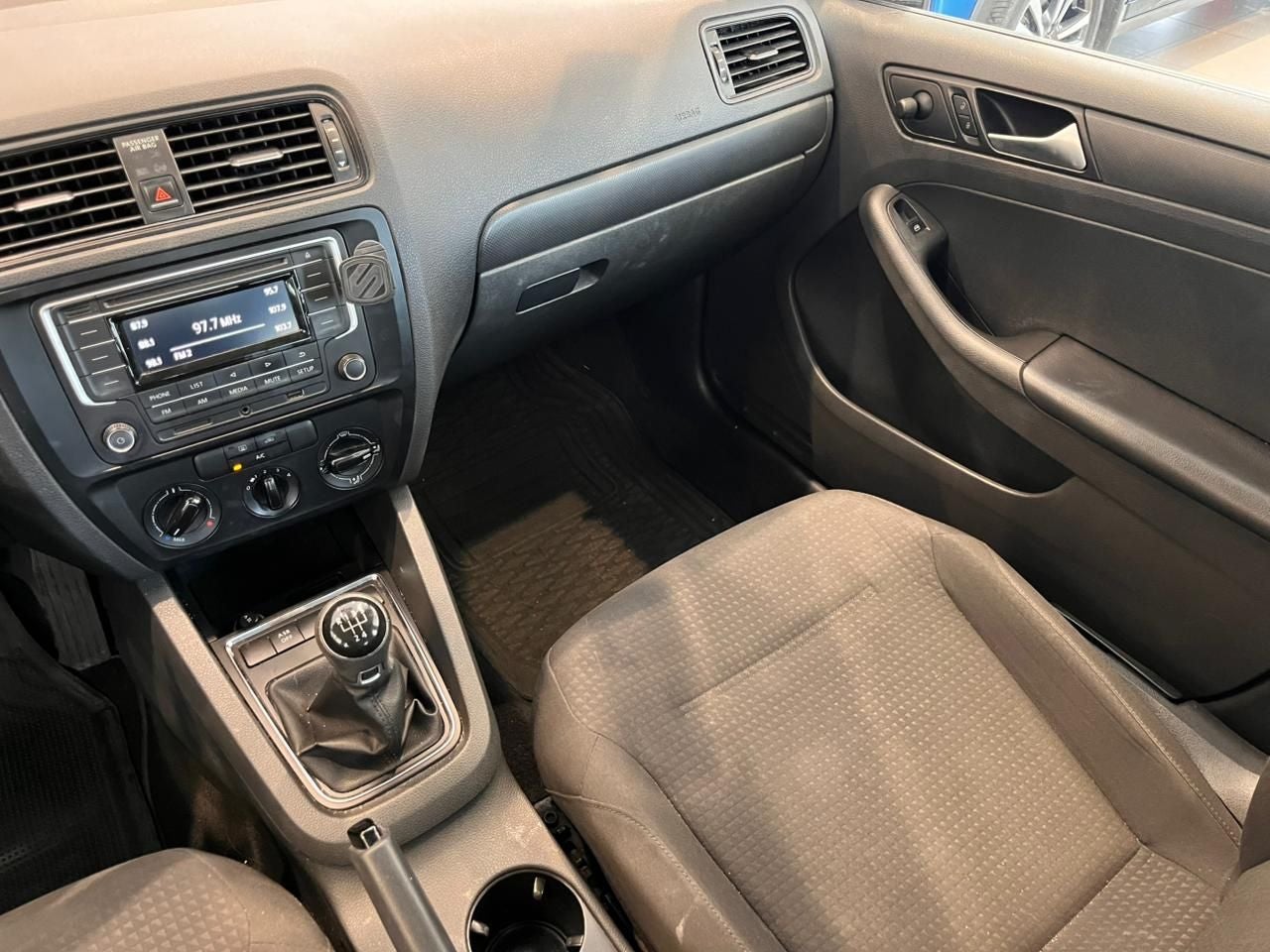 2018 Volkswagen Jetta 2.5 Trendline Mt