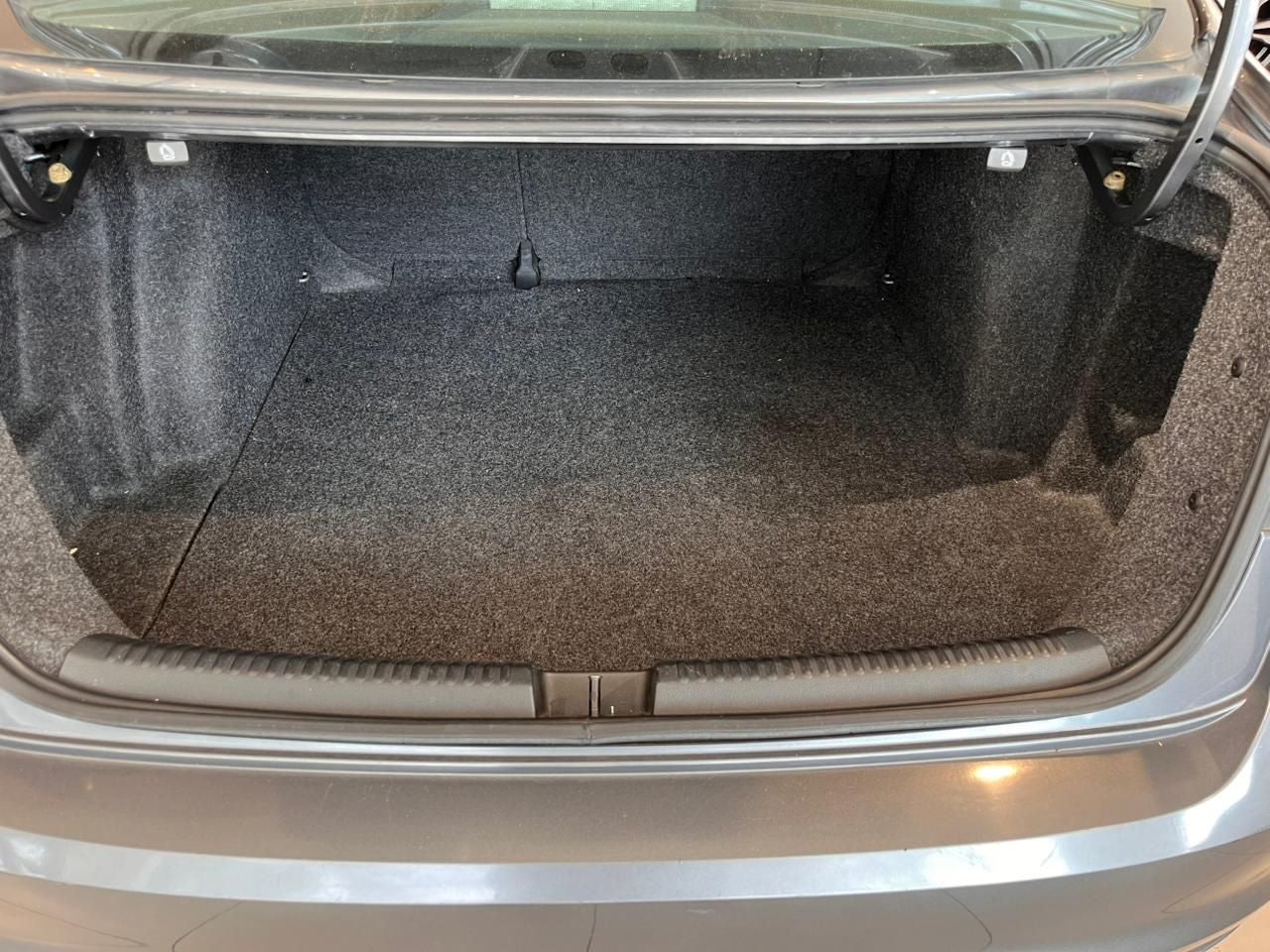 2018 Volkswagen Jetta 2.5 Trendline Mt