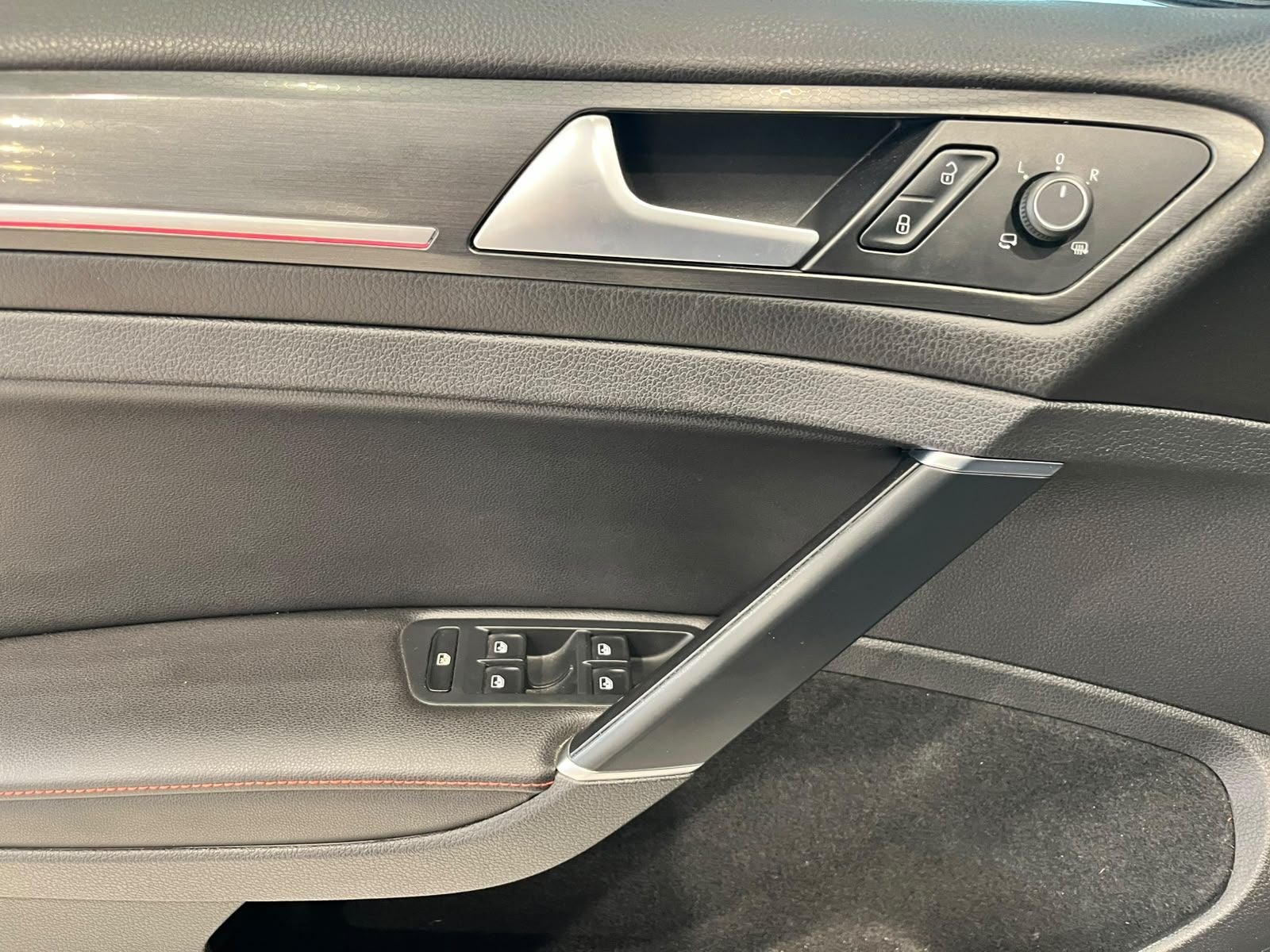2019 Volkswagen Golf 2.0 GTI Dsg Navegación Piel At