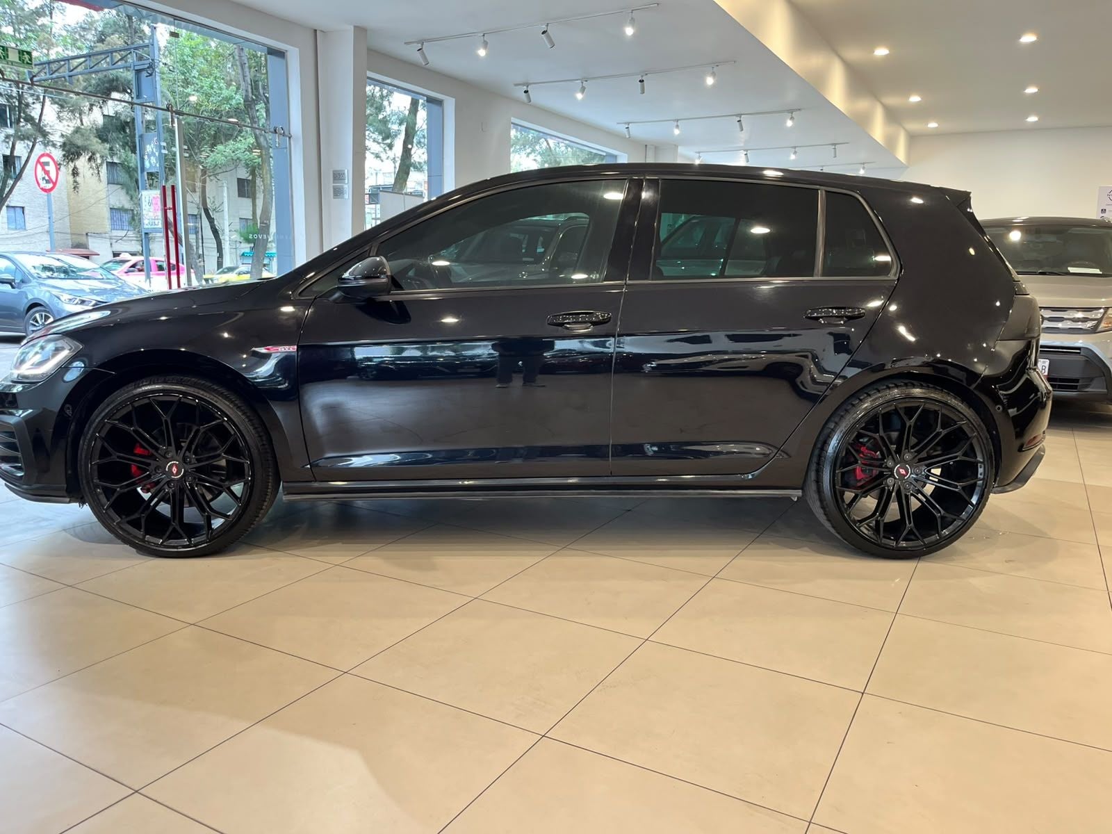 2019 Volkswagen Golf 2.0 GTI Dsg Navegación Piel At