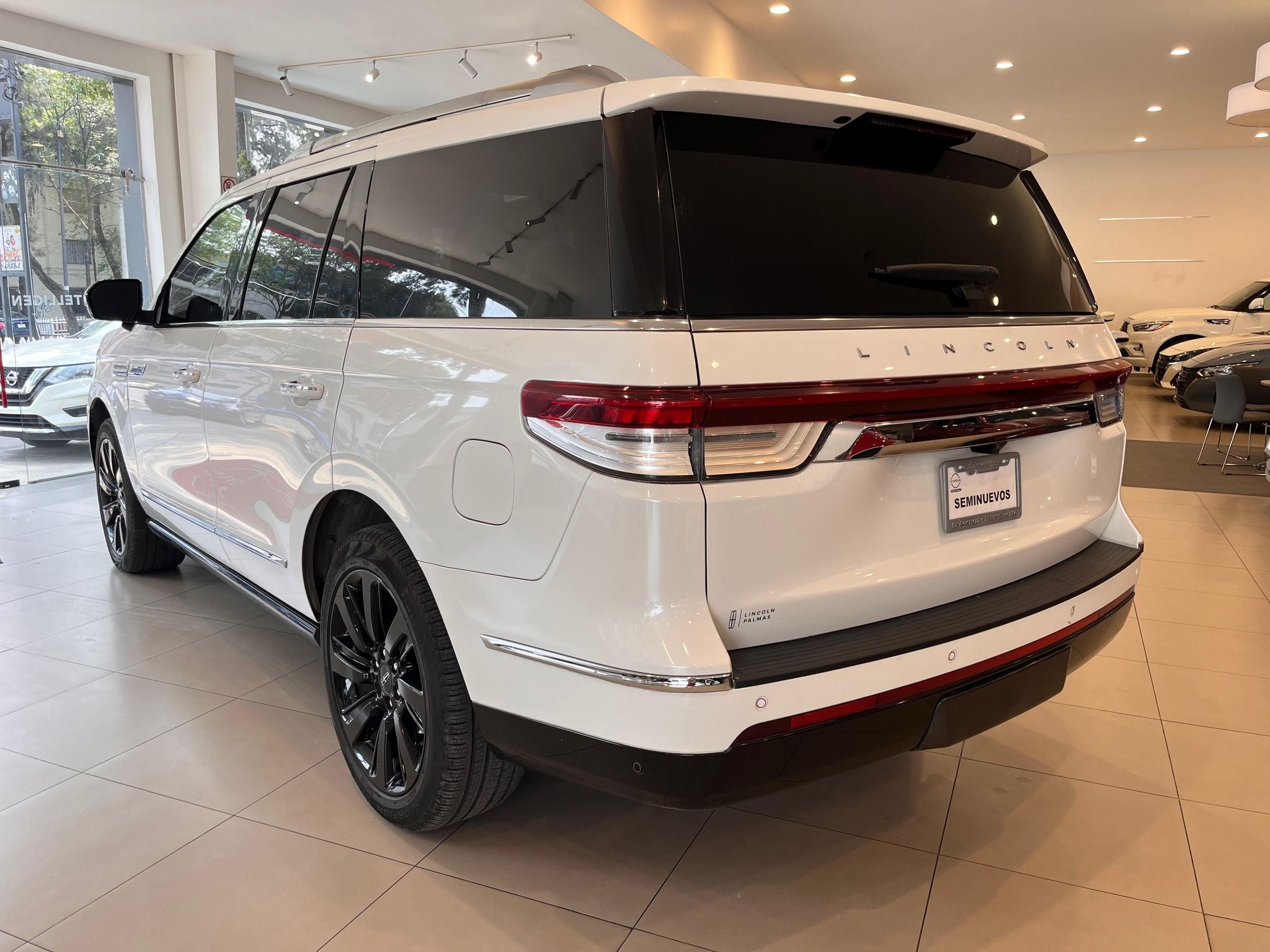 2023 Lincoln Navigator 3.5 V6 Reserve At