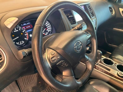 2015 Nissan Pathfinder 3.5 Exclusive 4x4 At