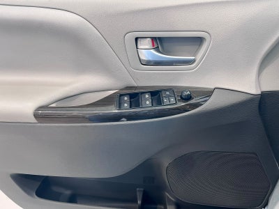 2017 Toyota Sienna 3.5 Xle Piel At