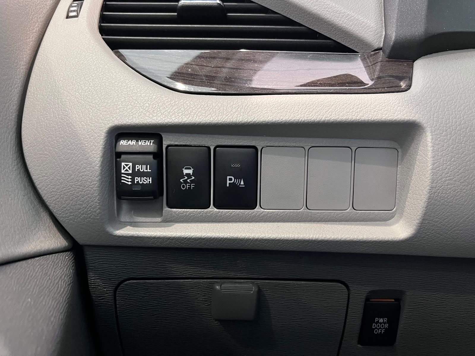 2017 Toyota Sienna 3.5 Xle Piel At
