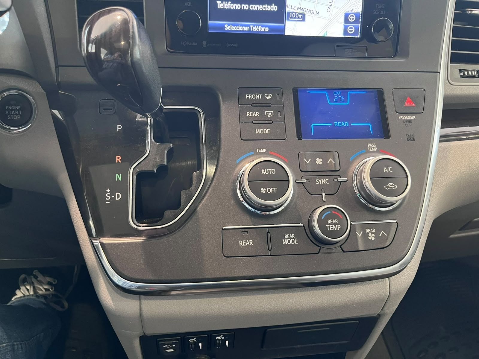 2017 Toyota Sienna 3.5 Xle Piel At