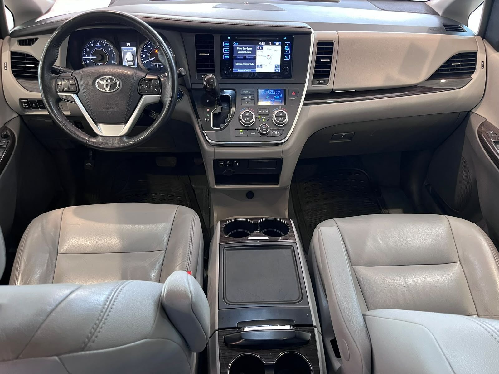 2017 Toyota Sienna 3.5 Xle Piel At