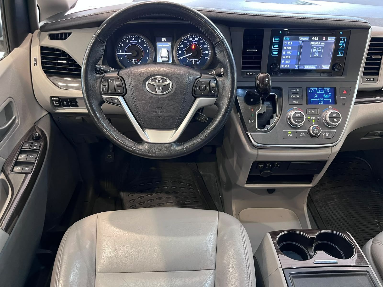 2017 Toyota Sienna 3.5 Xle Piel At