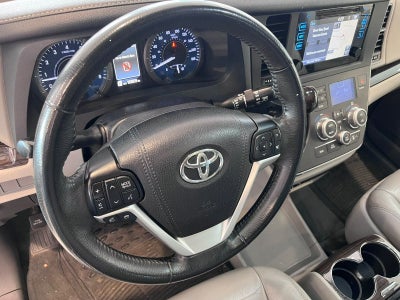 2017 Toyota Sienna 3.5 Xle Piel At
