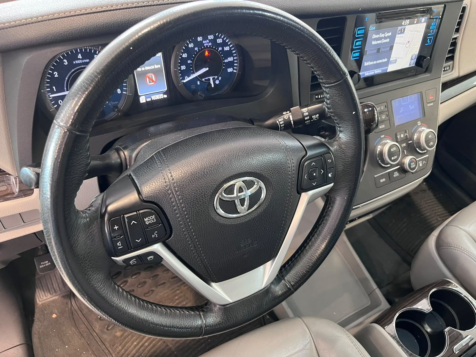 2017 Toyota Sienna 3.5 Xle Piel At
