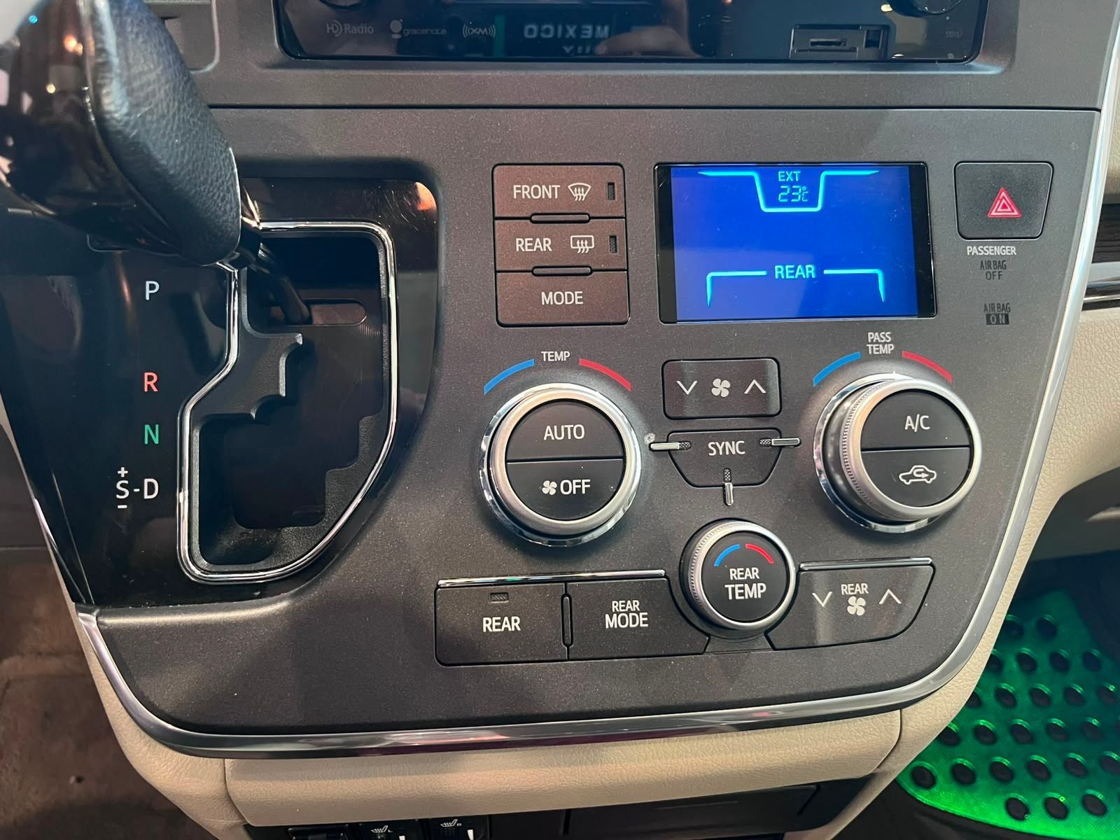 2017 Toyota Sienna 3.5 Xle Piel At