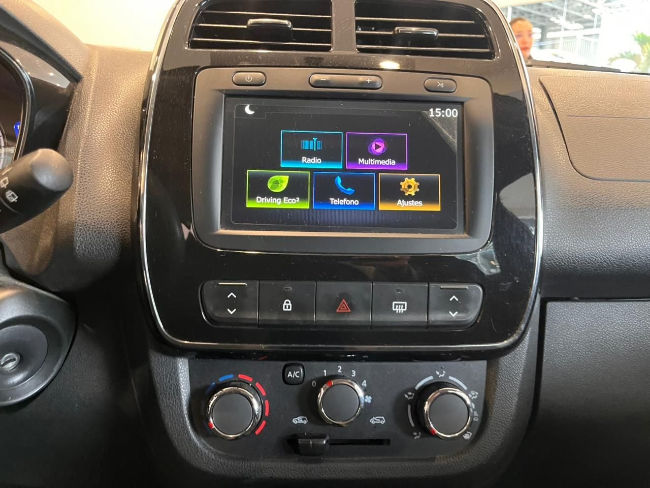 2022 Renault Kwid 1.0 Iconic Mt