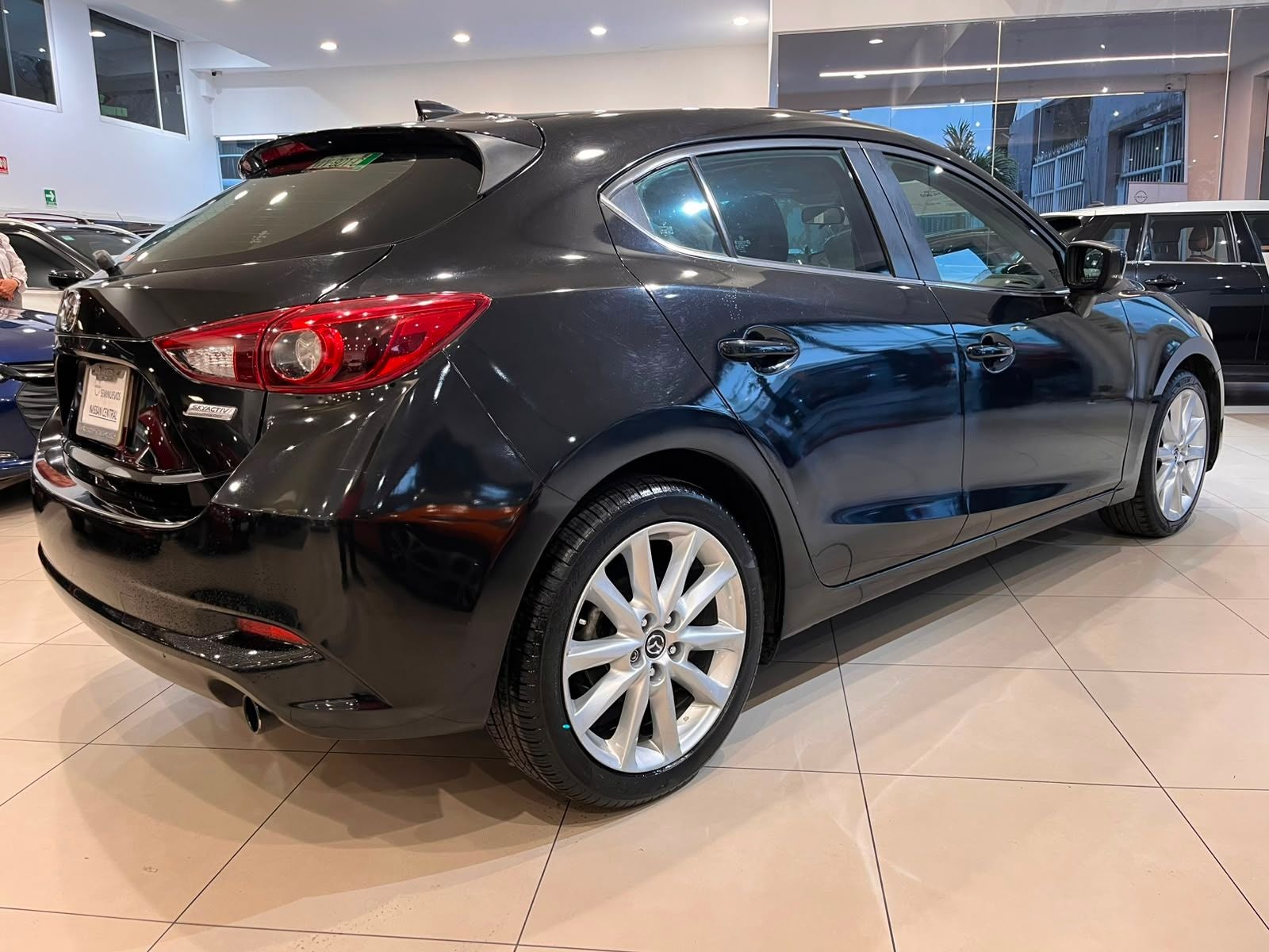 2017 Mazda Mazda 3 2.5 S Grand Touring Hb At