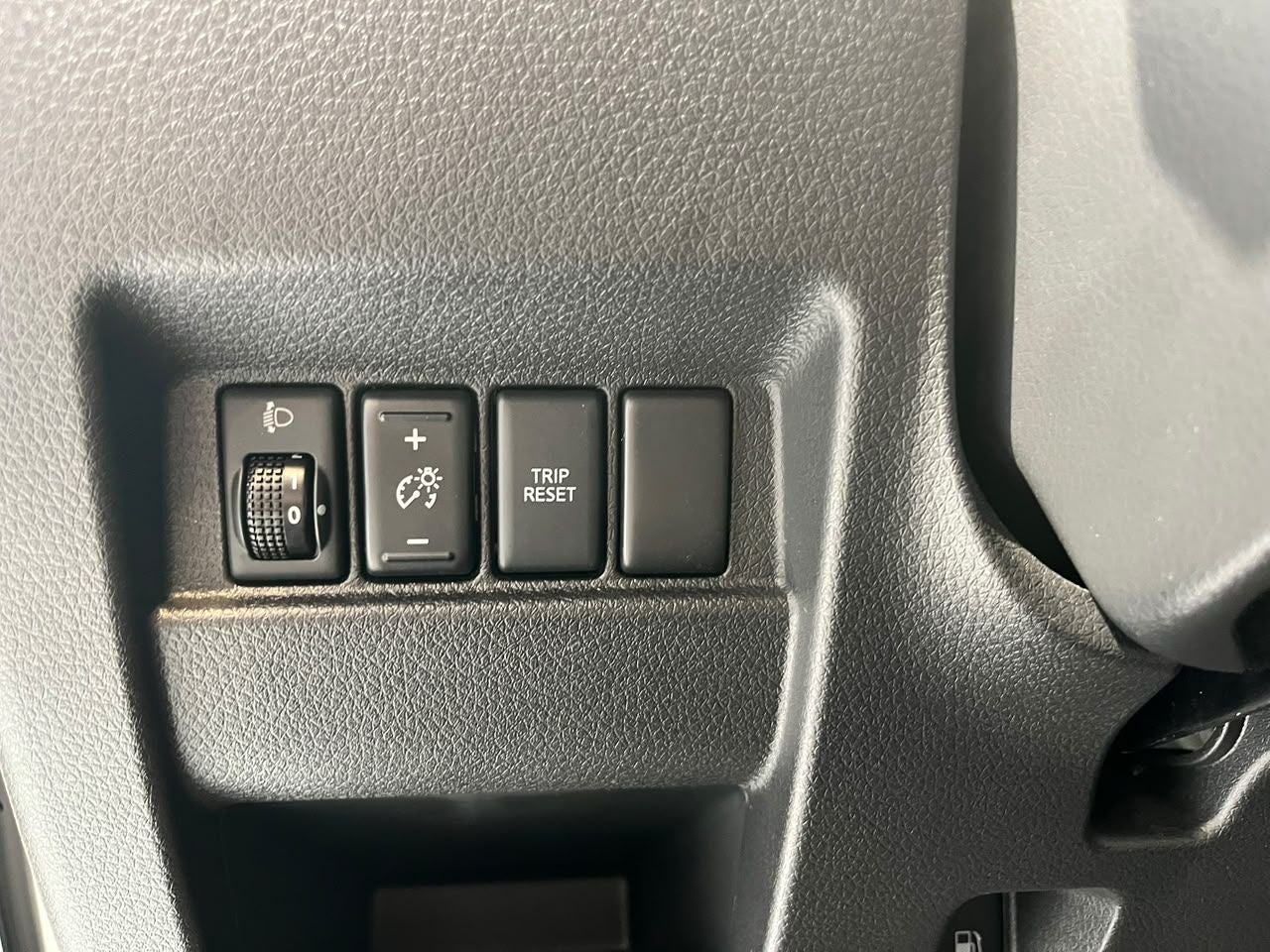2025 Nissan Urvan 2.5 14 Pasajeros Amplia AA Mt