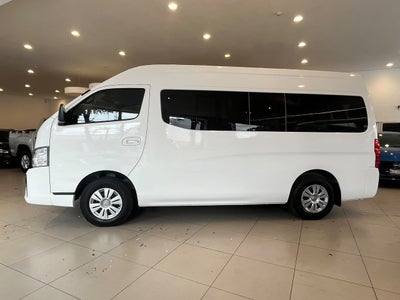 2025 Nissan Urvan 2.5 14 Pasajeros Amplia AA Mt