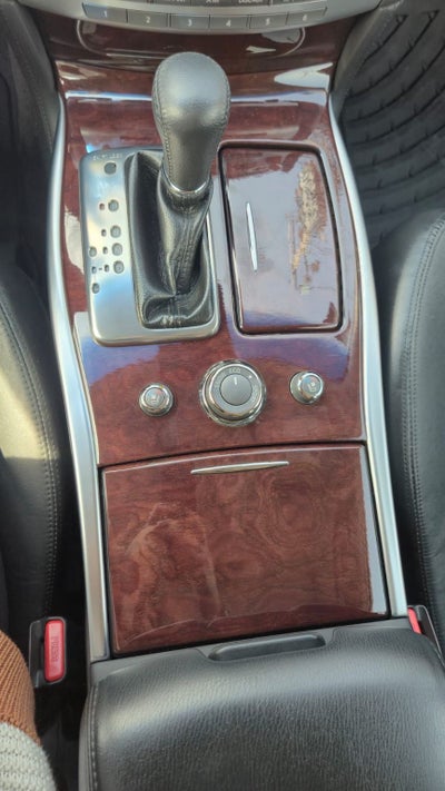 2017 INFINITI Q70 3.7 V6 Seduction At