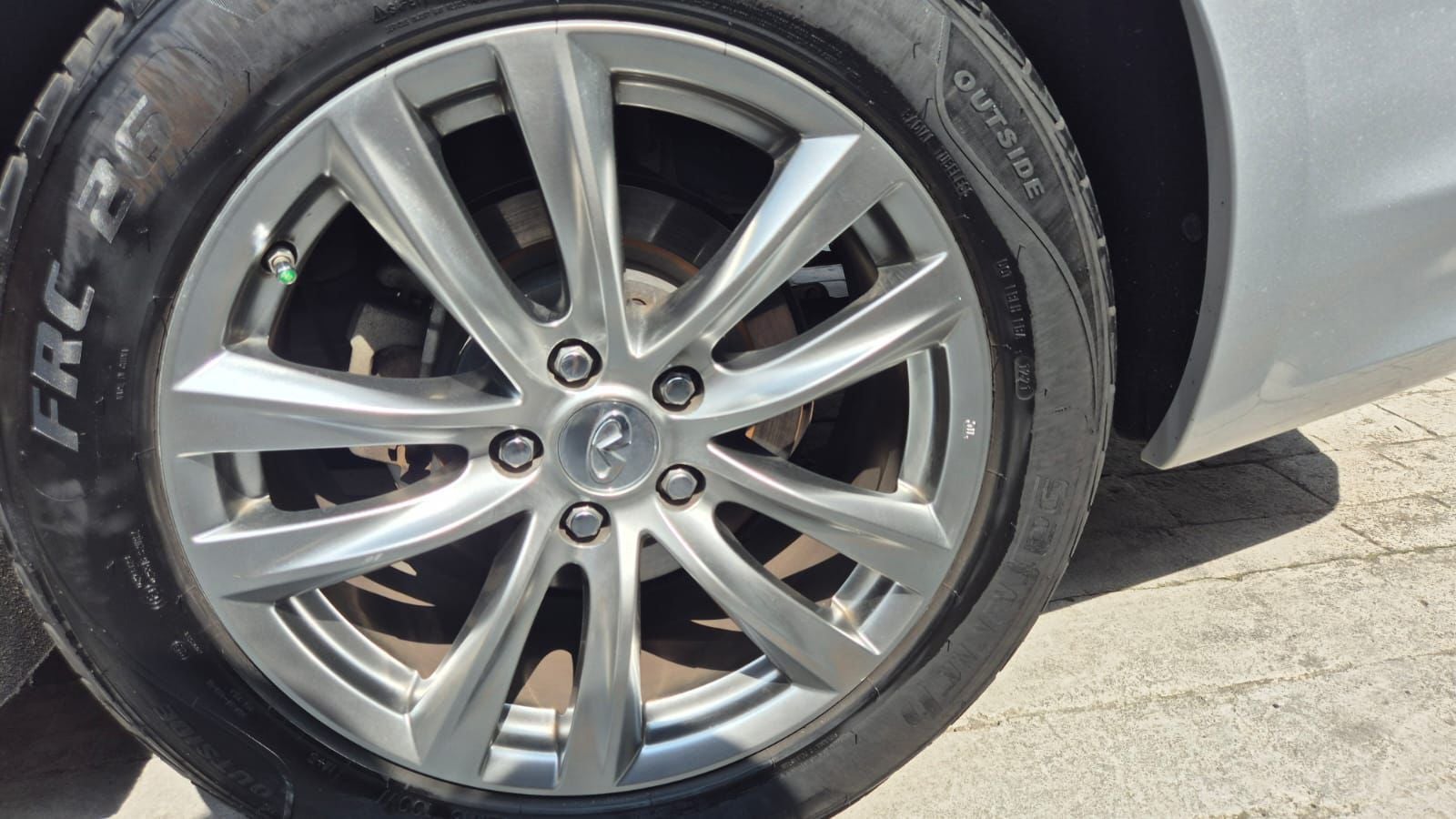 2017 INFINITI Q70 3.7 V6 Seduction At