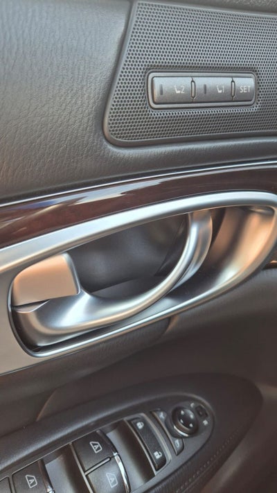 2017 INFINITI Q70 3.7 V6 Seduction At