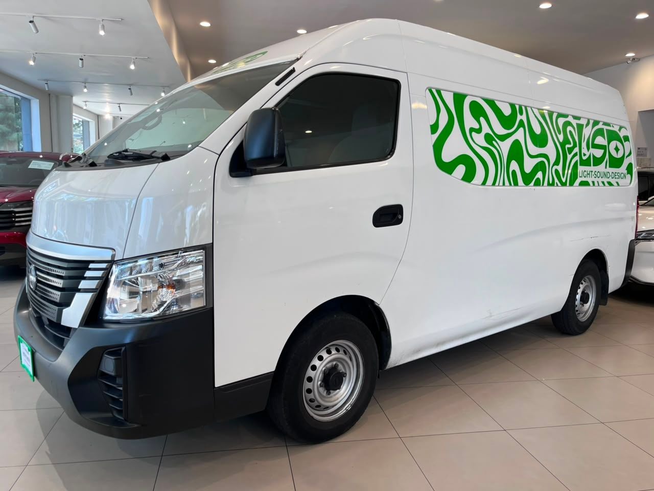2024 Nissan Urvan 2.5 Panel Amplia AA Mt
