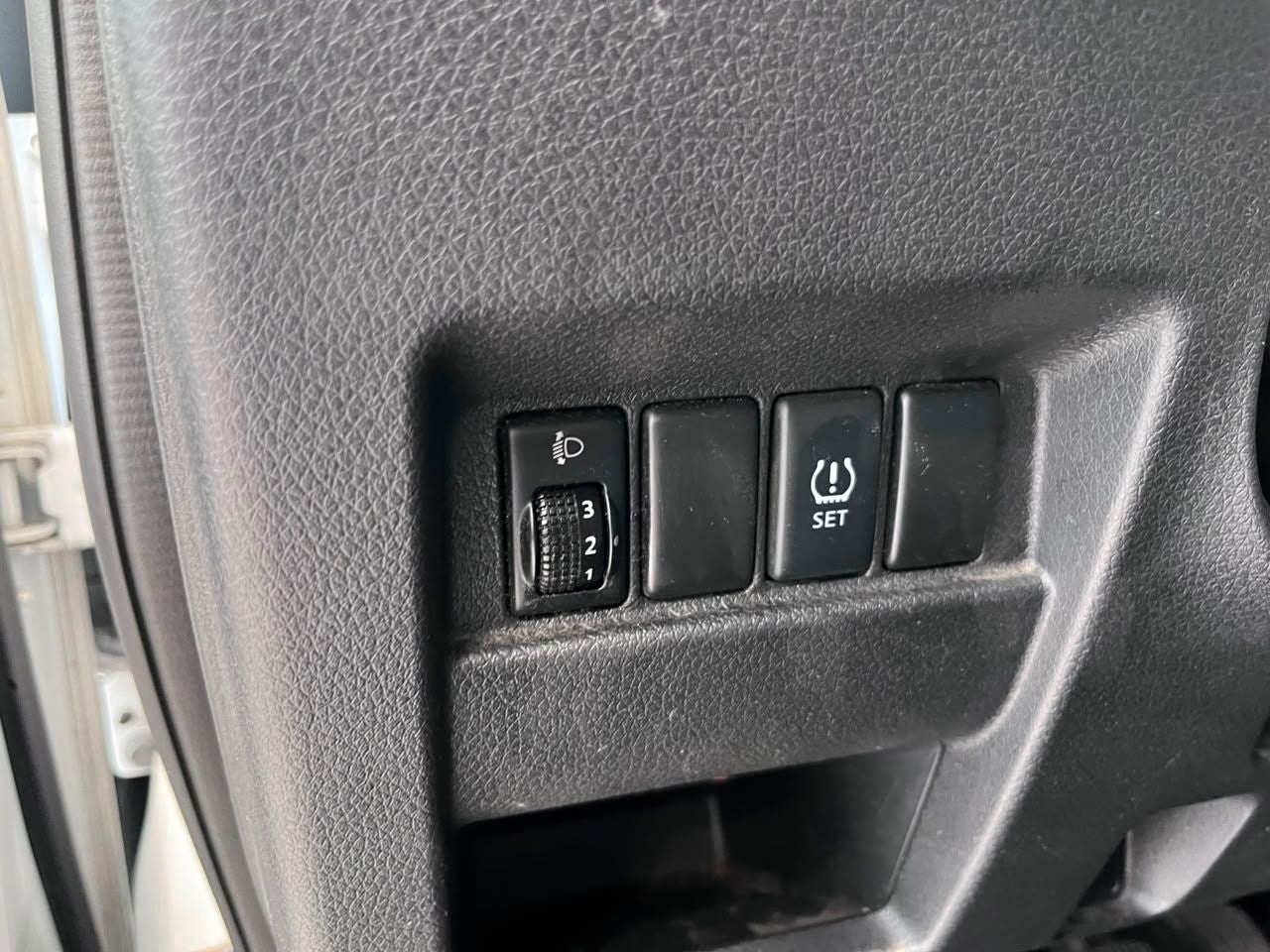 2024 Nissan Urvan 2.5 Panel Amplia AA Mt