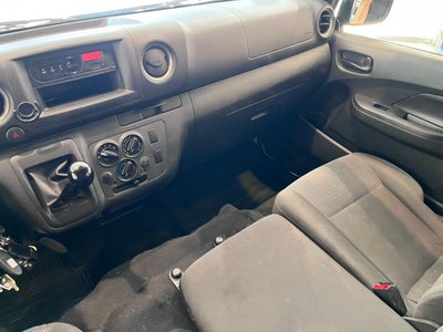 2024 Nissan Urvan 2.5 Panel Amplia AA Mt