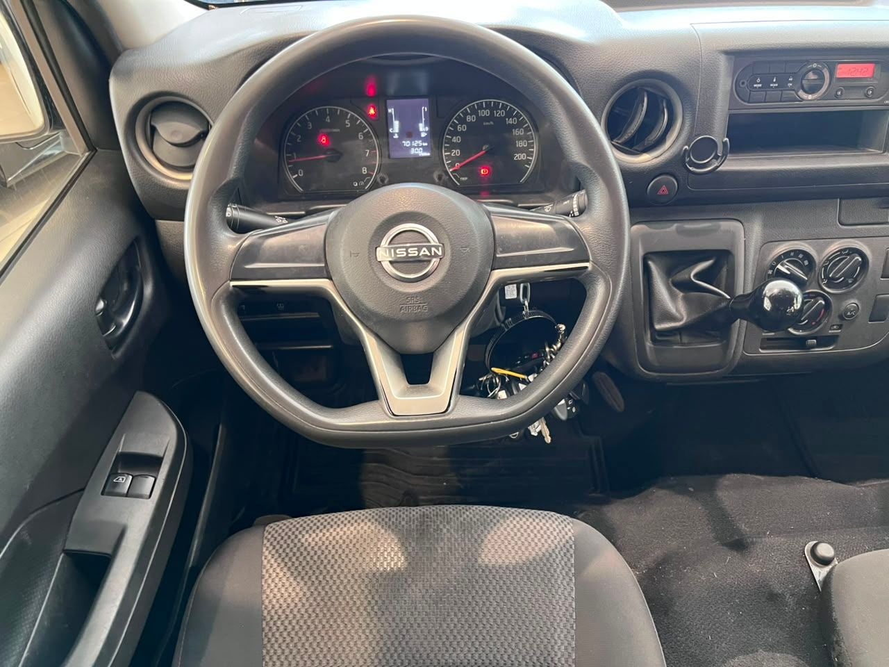 2024 Nissan Urvan 2.5 Panel Amplia AA Mt
