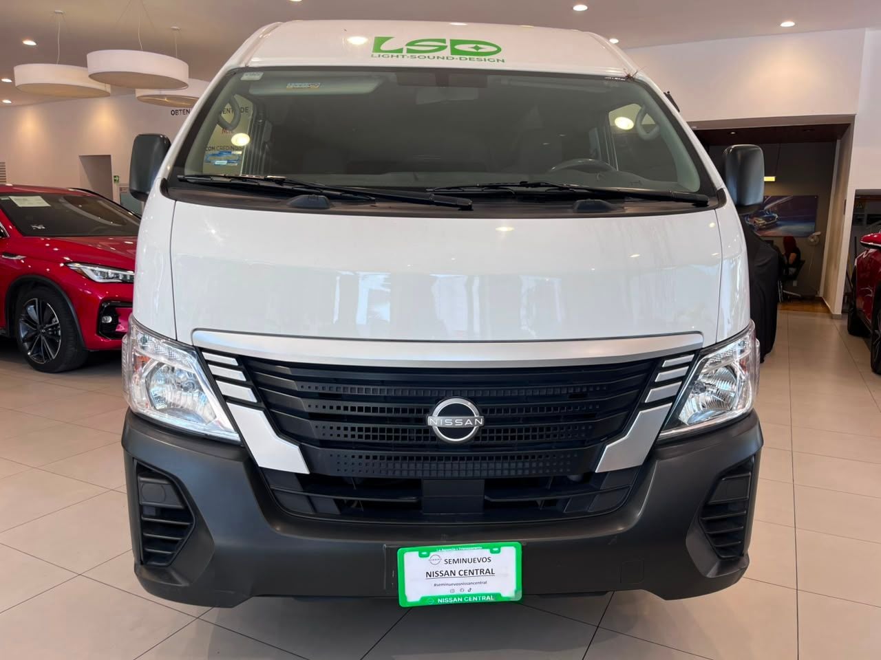 2024 Nissan Urvan 2.5 Panel Amplia AA Mt