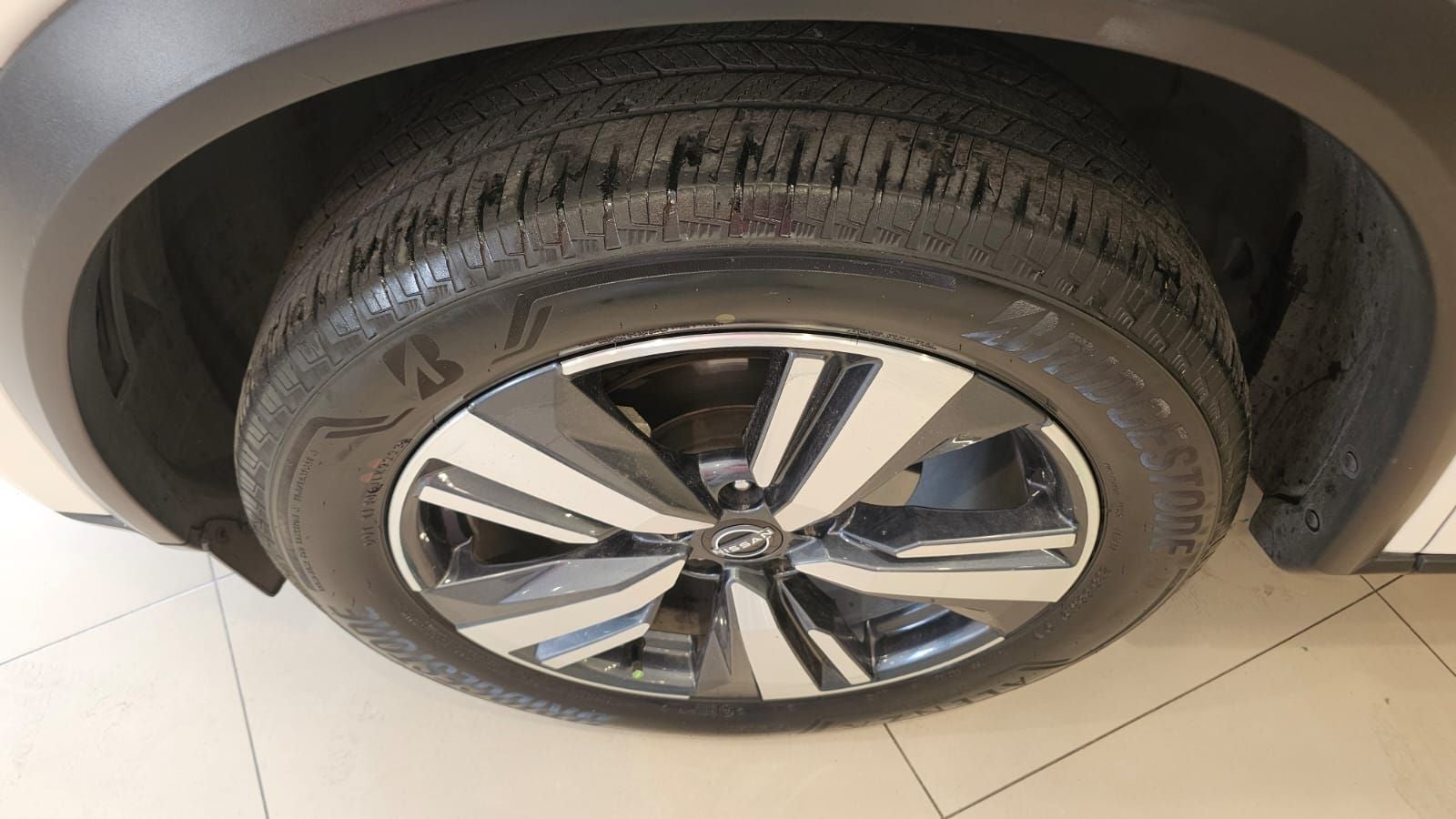 2023 Nissan X-Trail 2.5 Platinum 2 Filas At