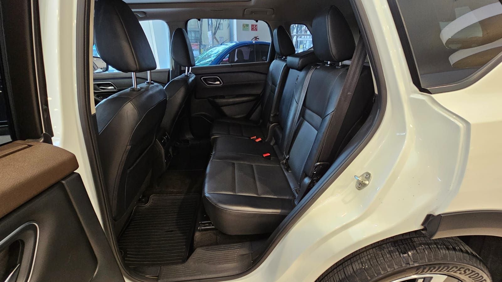 2023 Nissan X-Trail 2.5 Platinum 2 Filas At