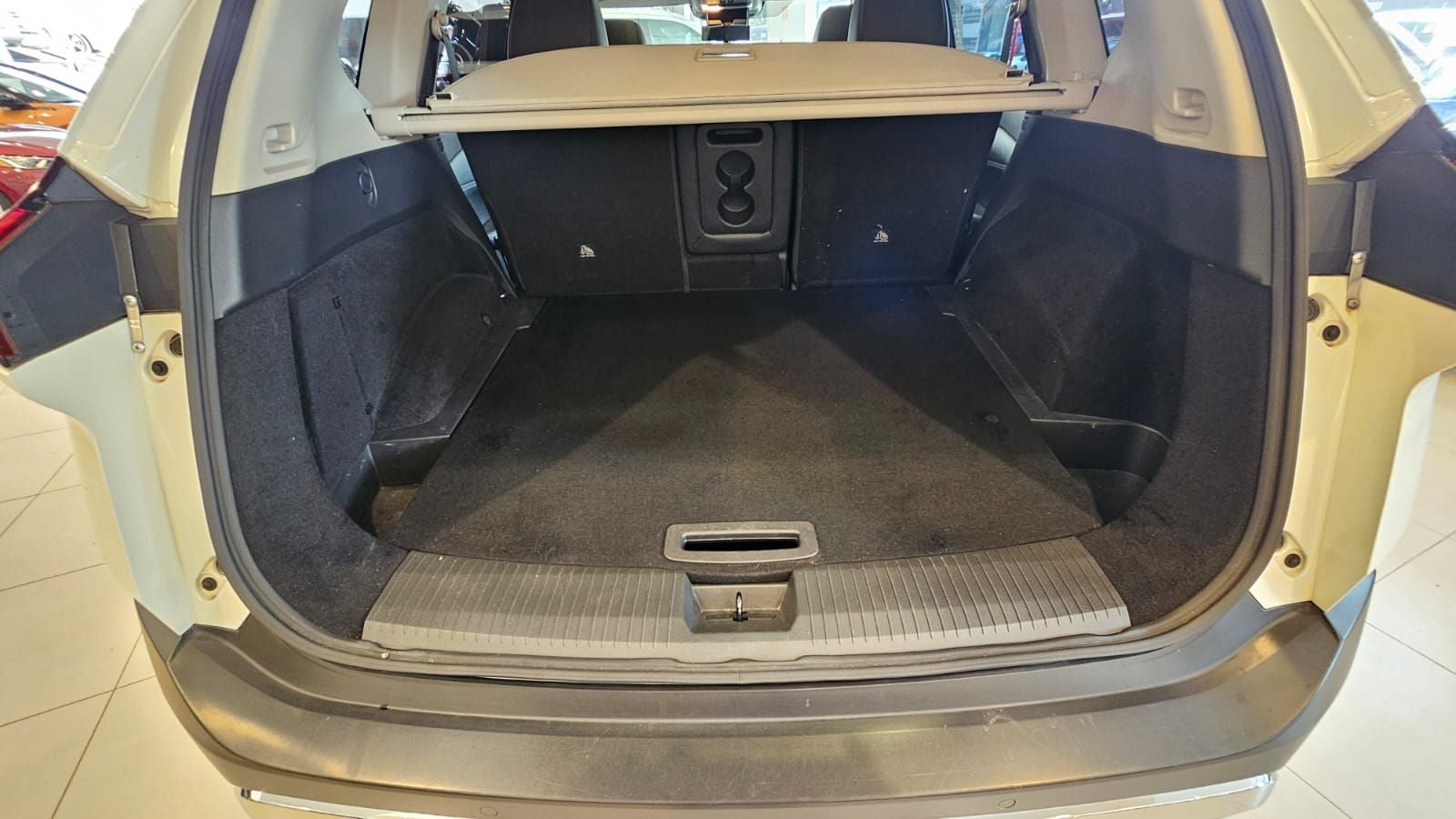 2023 Nissan X-Trail 2.5 Platinum 2 Filas At