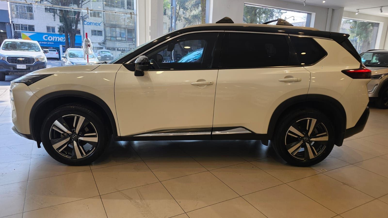 2023 Nissan X-Trail 2.5 Platinum 2 Filas At