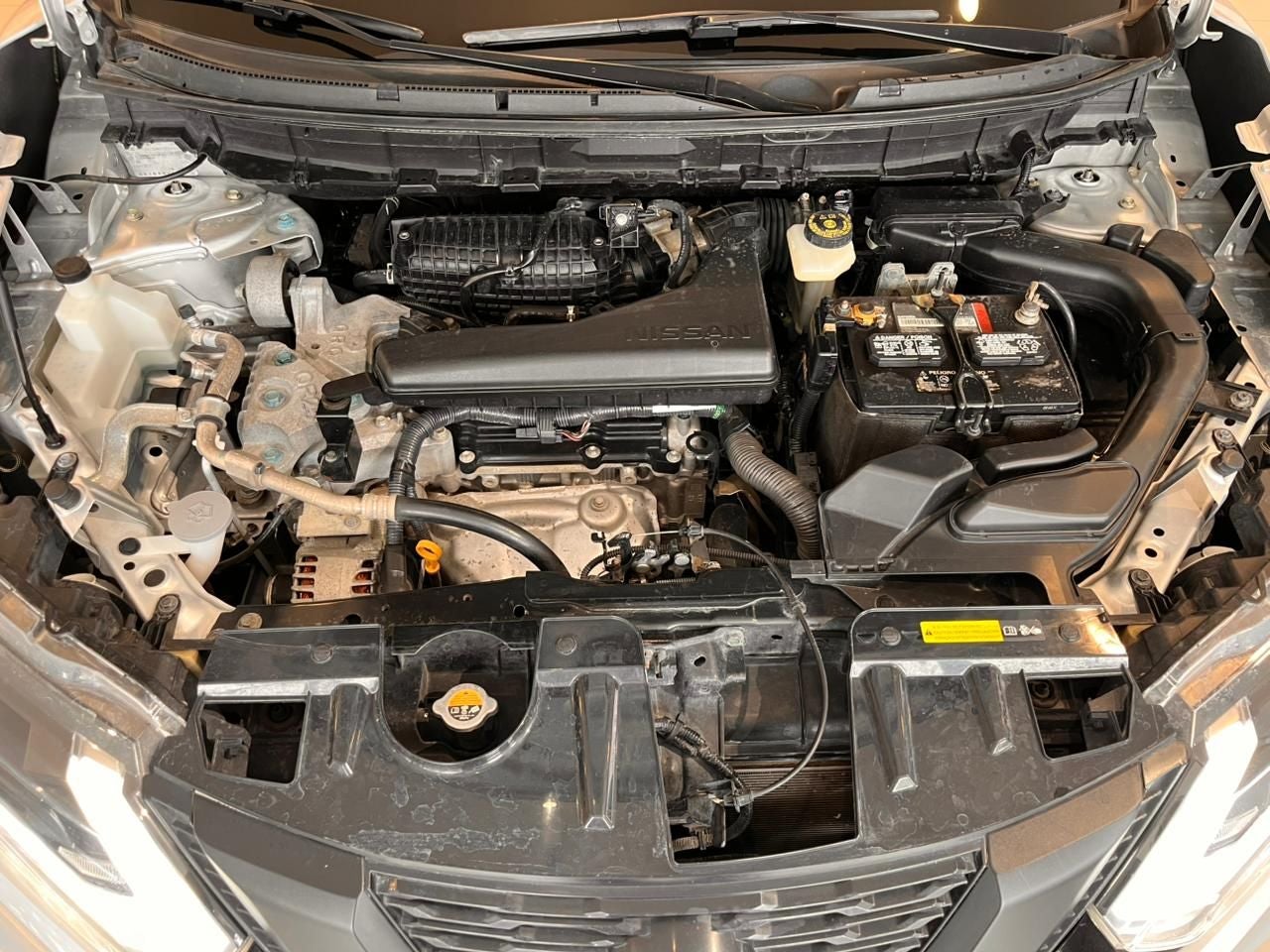 2022 Nissan X-Trail 2.5 Sense 3 Filas Cvt