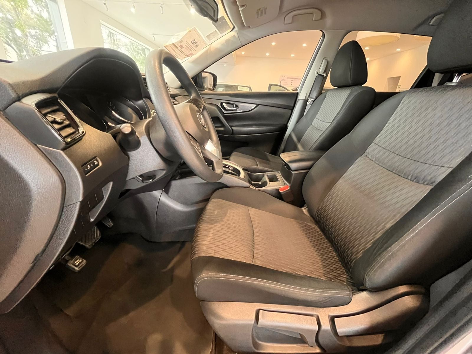 2022 Nissan X-Trail 2.5 Sense 3 Filas Cvt