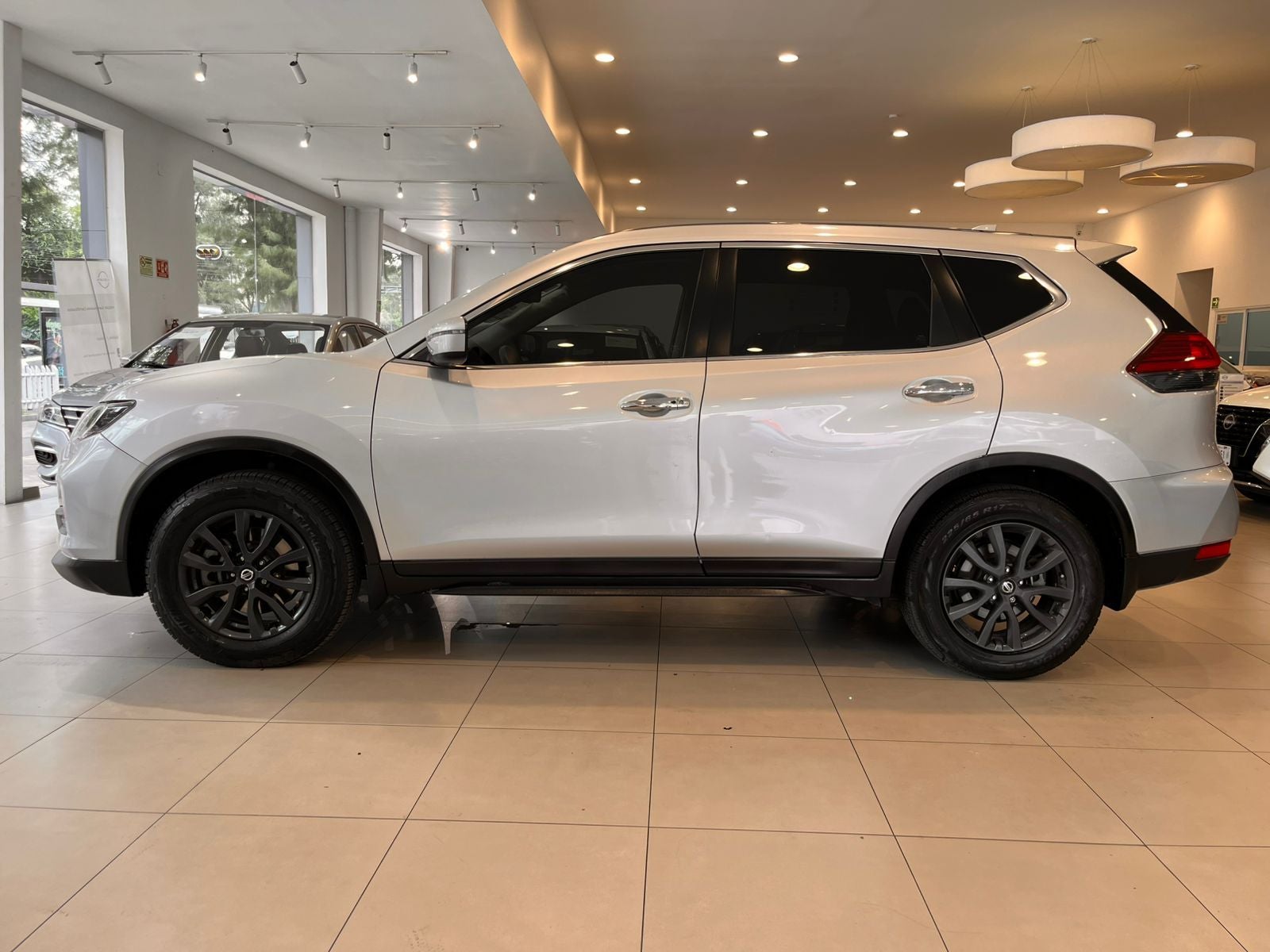 2022 Nissan X-Trail 2.5 Sense 3 Filas Cvt