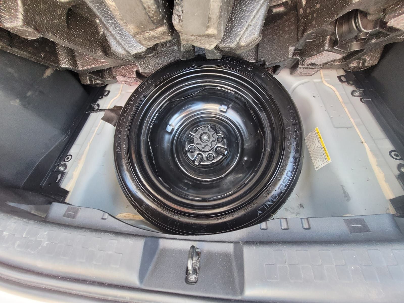 2021 Toyota Prius 1.8 Base Hibrido Cvt