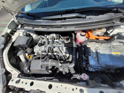 2021 Toyota Prius 1.8 Base Hibrido Cvt