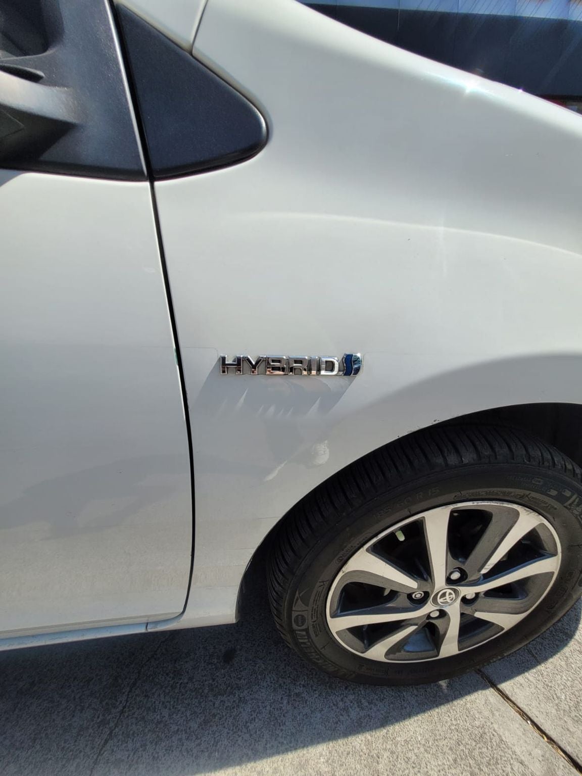 2021 Toyota Prius 1.8 Base Hibrido Cvt