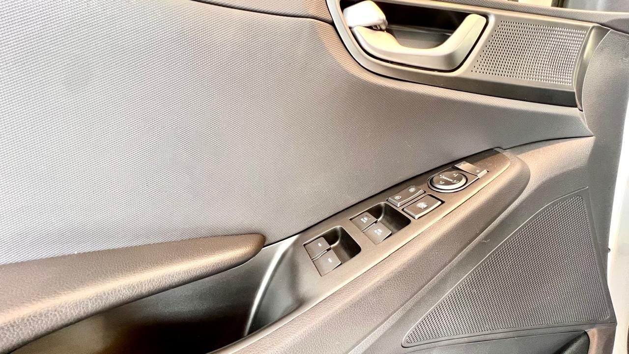 2022 Hyundai Ioniq 1.6 Limited Hybrid At
