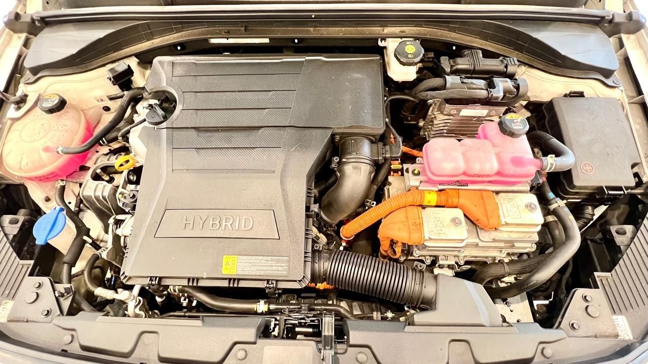 2022 Hyundai Ioniq 1.6 Limited Hybrid At
