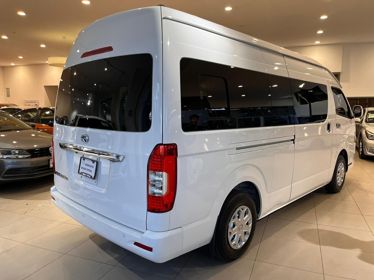 2023 King Long Fourgo 2.4 16 Asientos Amplia A/A Mt