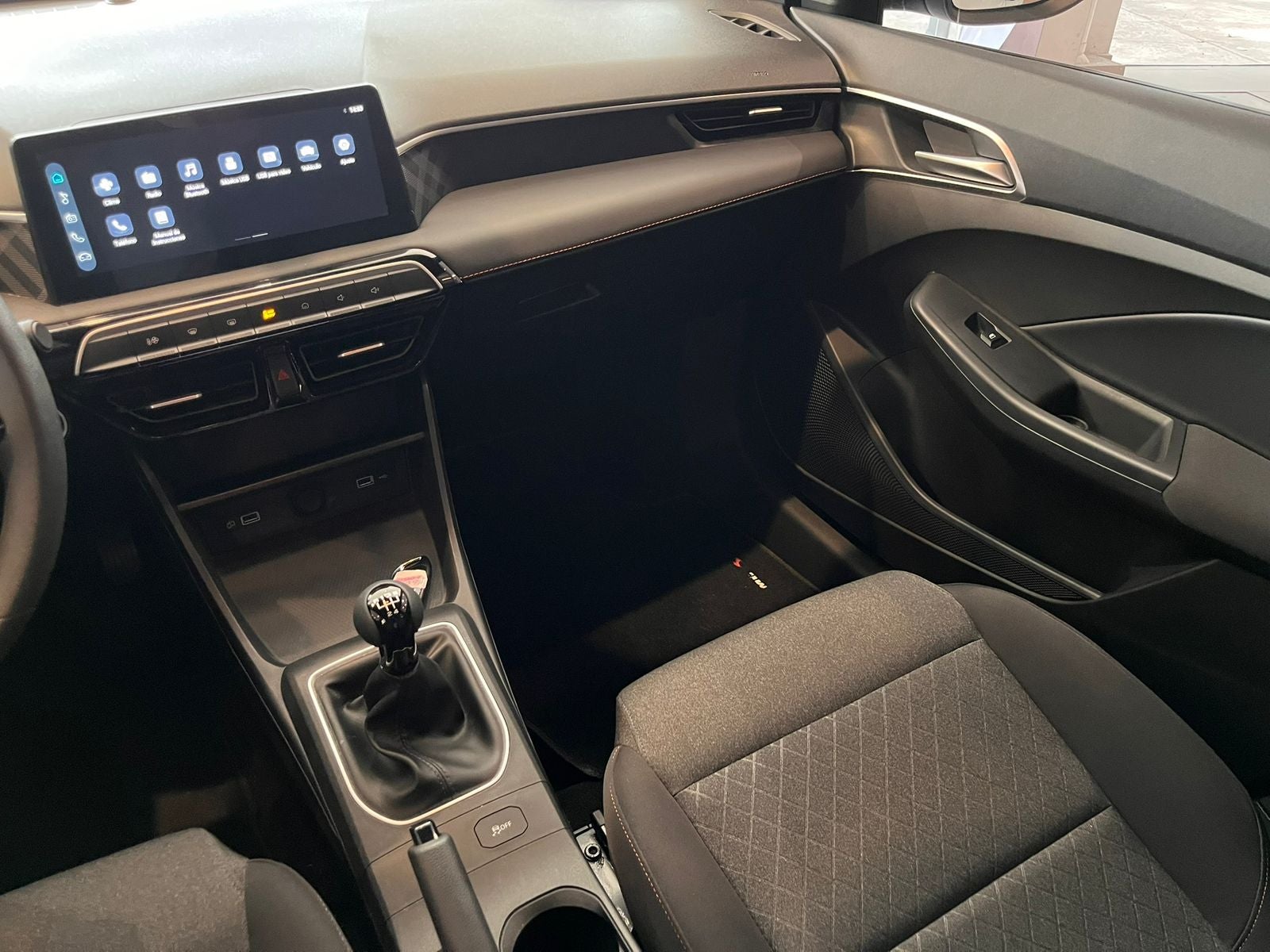 2025 MG MG 3 1.5 Style HB Mt