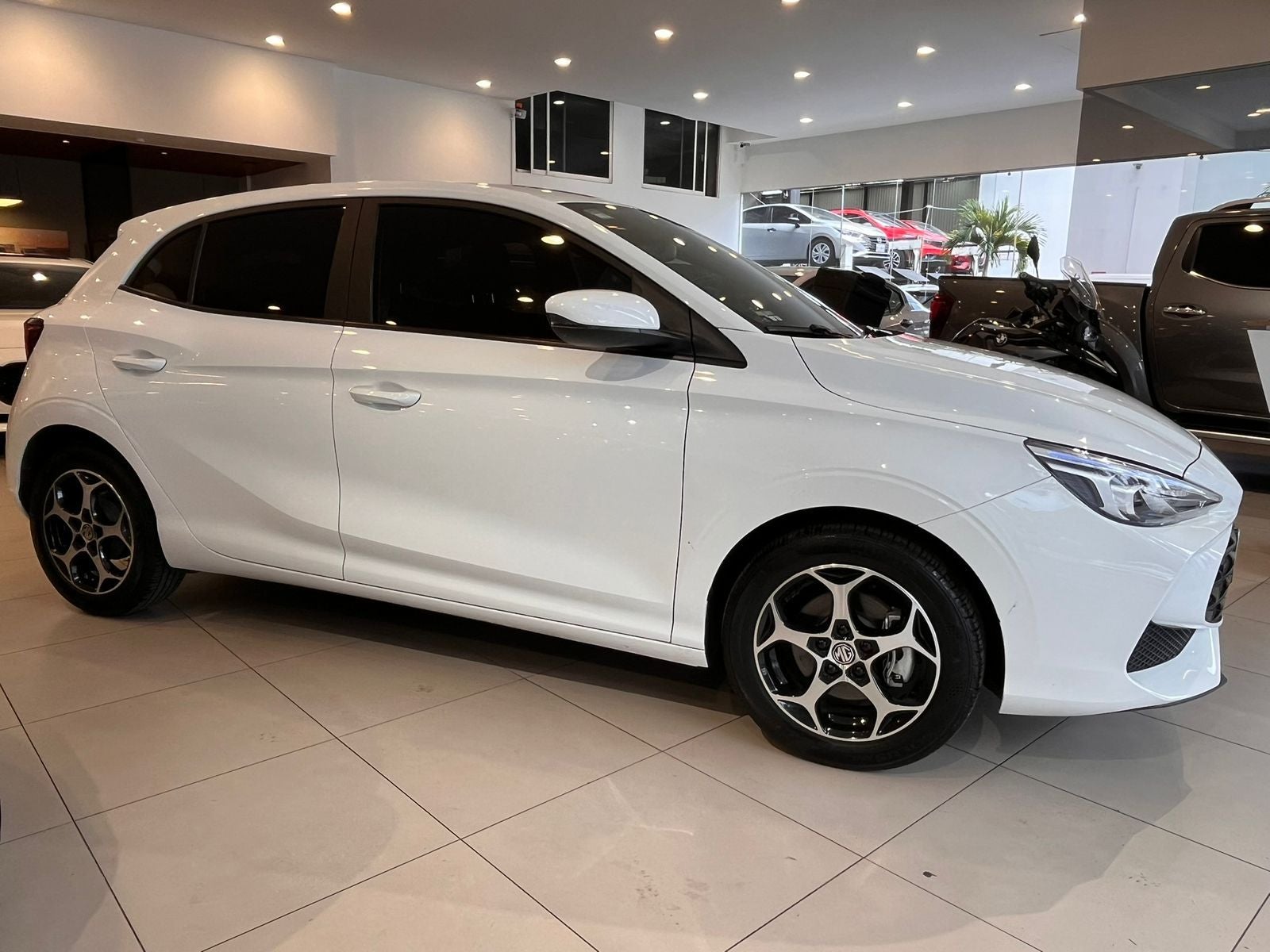 2025 MG MG 3 1.5 Style HB Mt
