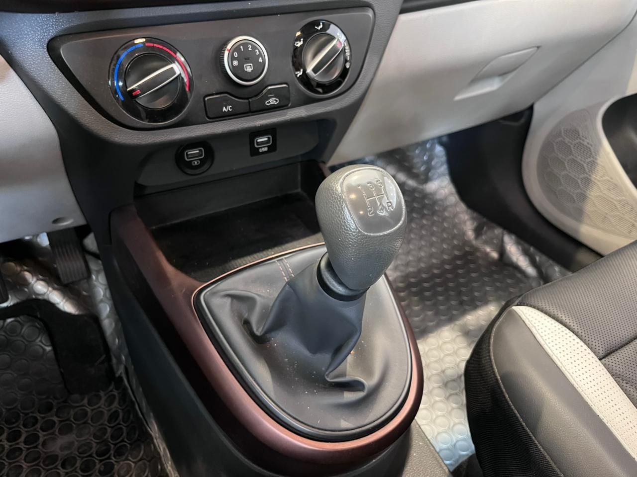2022 Hyundai Grand i10 1.2 Gl Mid Sedan Mt