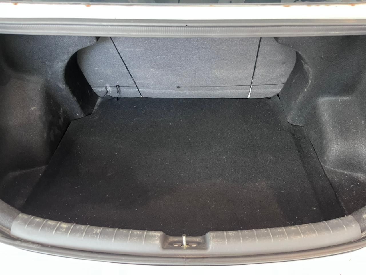 2022 Hyundai Grand i10 1.2 Gl Mid Sedan Mt