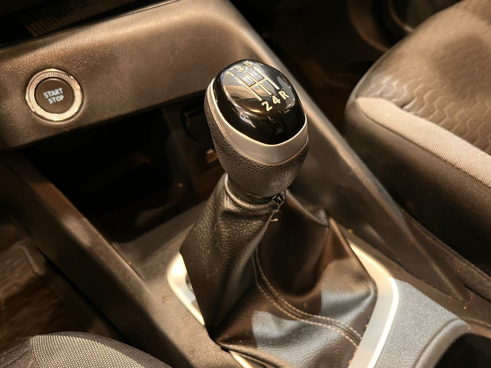 2025 Nissan Magnite 1.0 Advance Mt