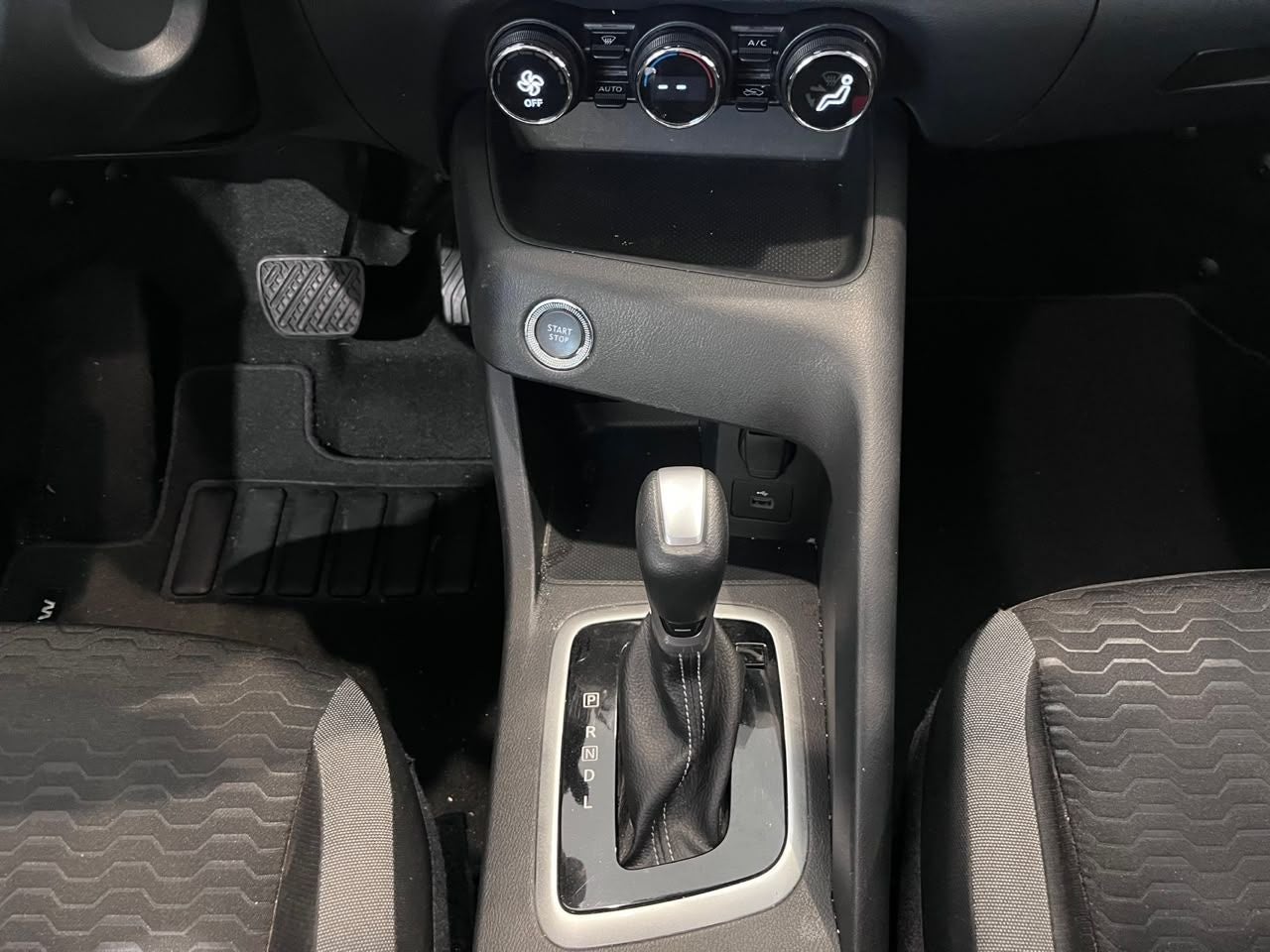 2025 Nissan Magnite 1.0 Advance At