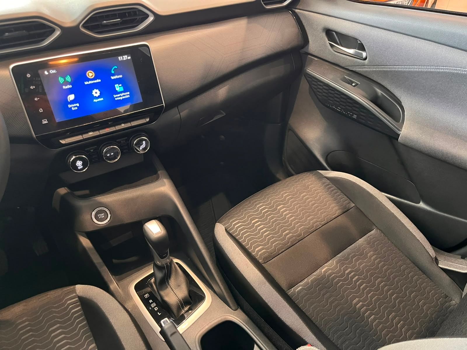 2025 Nissan Magnite 1.0 Advance At